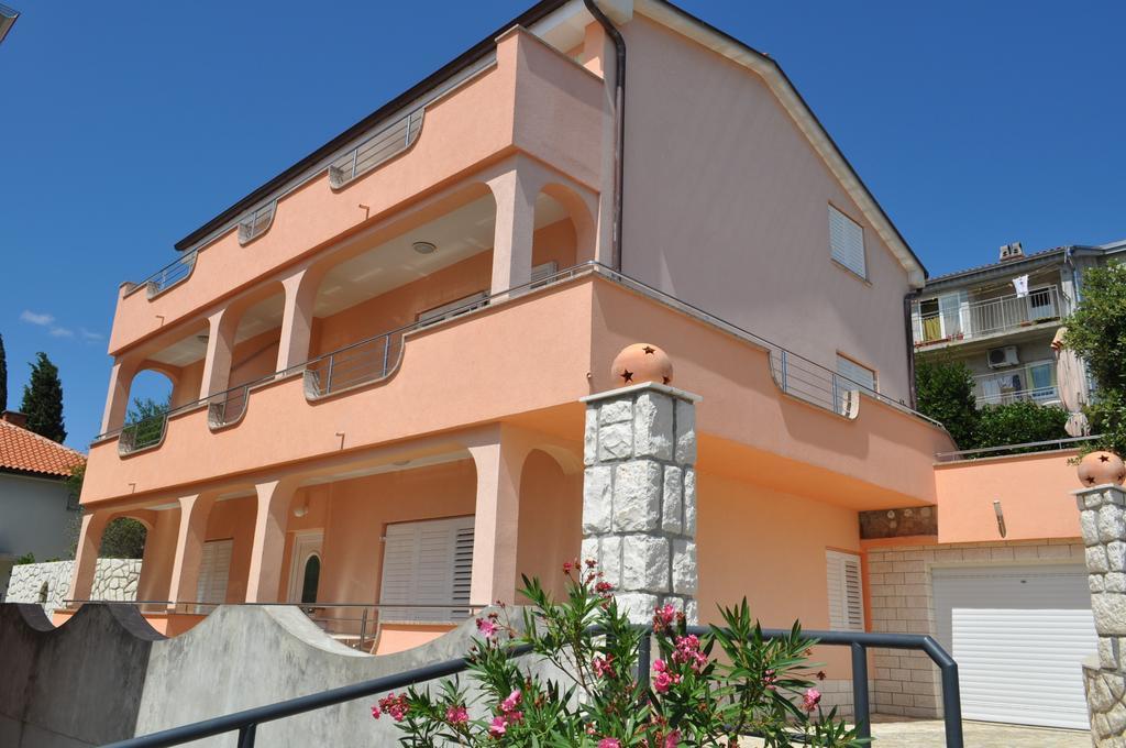 Apartments Bozic Нови-Винодолски Экстерьер фото